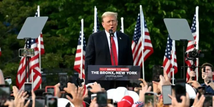 Donald Trump and fascist inspiration: it is no longer a coincidence that he multiplies the references