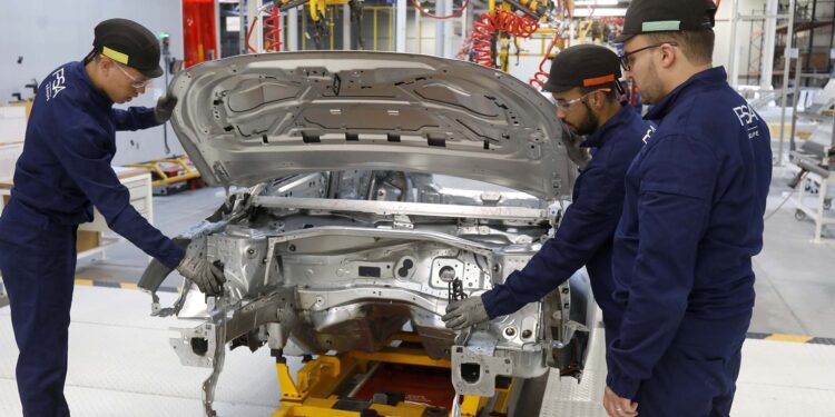 Has the Arab consumer gotten rid of the “Khawaja complex”?  |  Economy