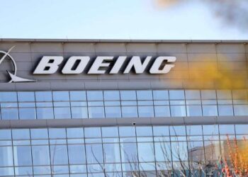 In-flight incidents, investigations, risk of prosecution: here are the challenges awaiting the future boss of Boeing