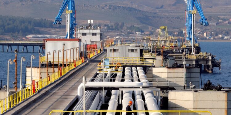 Iraq invites the Kurdistan authorities to a meeting regarding oil exports  Economy