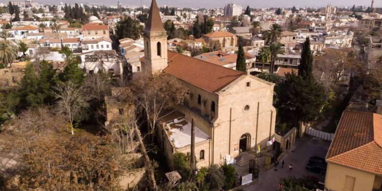 Pastor sexually abuses 15-year-old in church basement