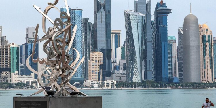 Qatar achieves a surplus of $549 million in the first quarter budget  Economy