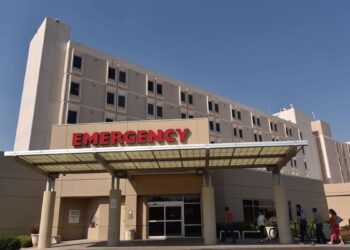 Sent home by nurses: American mother gives birth in hospital parking lot