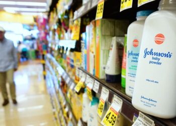Talcum powder and cancer: Johnson & Johnson ready to pay $6.5 billion to end lawsuits