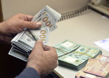 The cash economy invades Lebanon in light of the banking crisis  Economy