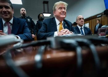 Trial of Donald Trump: first day of deliberations completed