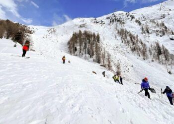 Two young skiers die in Utah avalanche