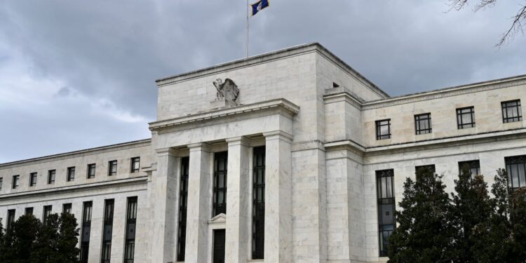 United States: rise in commercial real estate loan delinquencies