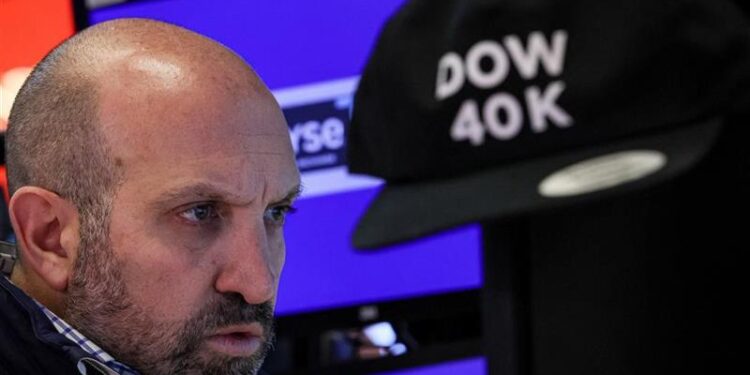 Wall Street: Nvidia, J-1