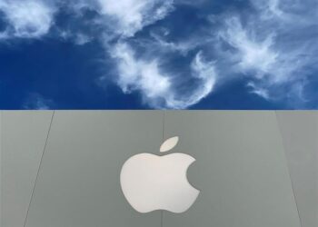 Wall Street boosted by Apple… and the weakness of the job market