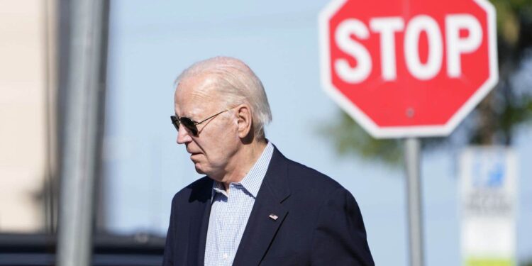 Biden toughens immigration to “regain control” of the border with Mexico