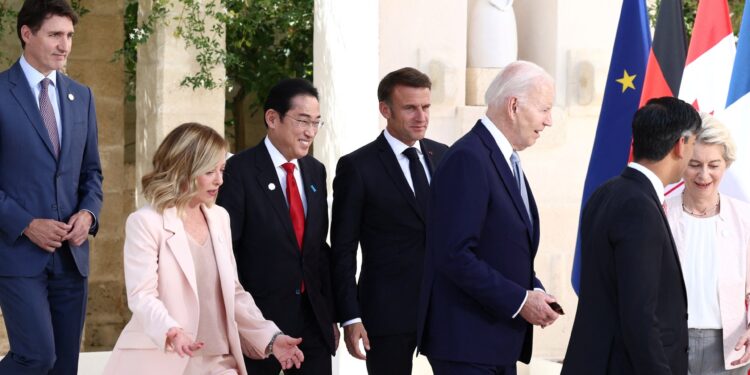 Do major countries have the right to give Russia money to Ukraine? | Economy