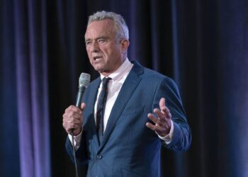 In the United States, Robert F. Kennedy Jr. does not qualify for the debate, according to host network CNN
