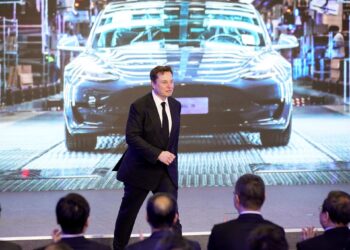 Norwegian wealth fund rejects $56 billion pay package for Musk at Tesla |  Economy