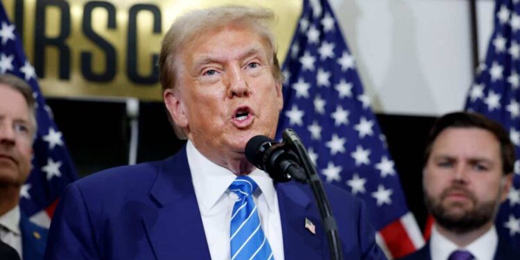 Repetitions and confusing remarks: Trump shows signs of physical and mental slowdown