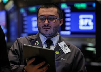 S&P 500 and Nasdaq recover