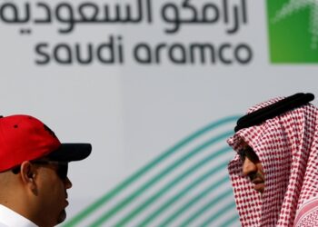 Saudi Aramco shares rise after a secondary offering  Economy