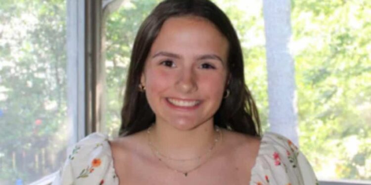 “She was inert”: attacked by a shark in Florida, a 15-year-old loses a hand and a leg