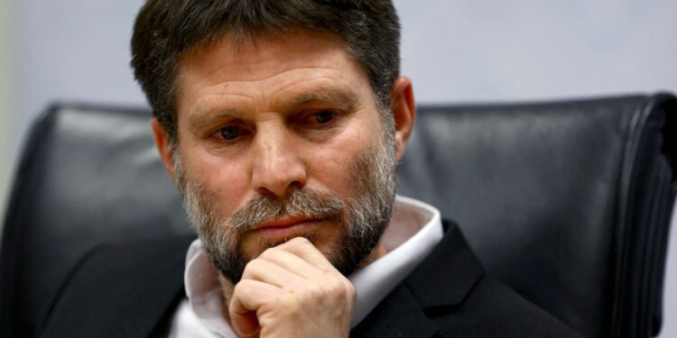 Smotrich orders a deduction of $35 million from the Palestinian clearing house Economy News