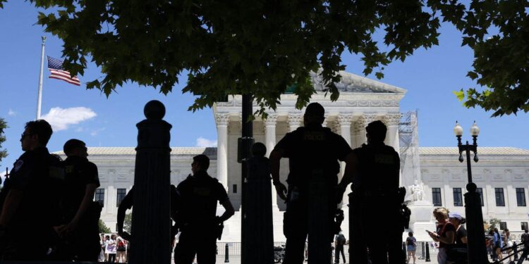 The US Supreme Court reduces the regulatory powers of federal agencies