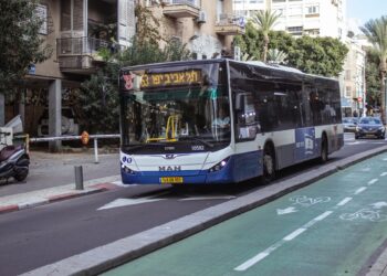The war on Gaza raises public transportation prices in Israel  Economy
