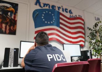 They pose as immigration officers to rob their victims