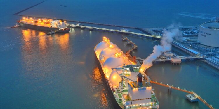 Up to 6 months.. Egypt seeks to buy liquefied gas with deferred payments  Economy