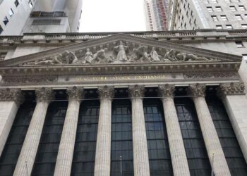 Wall Street: blows to the heights