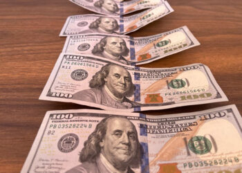 Frozen and counterfeit dollars.. How do their networks lure their victims in 3 Arab countries? | Economy