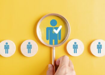 How do companies and institutions attract the best talent? | Economy