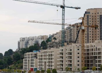 Israel calls on foreign firms to revive construction sector hit by Palestinian layoffs | Economy