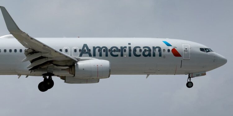 Man urinates on plane aisle, causing emergency landing