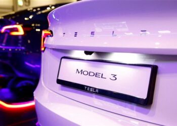 Wall Street directionless after Powell, but Tesla is on fire!