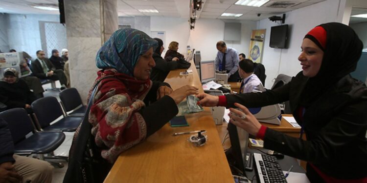 West Bank faces cash pile-up.. What’s the reason? | Economy