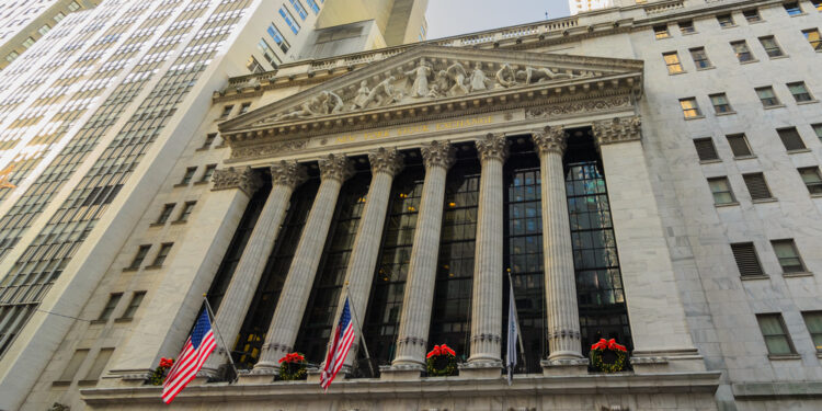 Yesterday on Wall Street, major technology stocks weighed, notably Meta Platforms, which lost 4.11% to 512.7, Microsoft 2.48% to 454.7 and Nvidia 5.57% to…