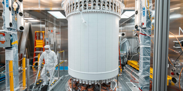 Experiment sets new record in search for dark matter