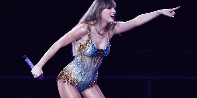 ‘Fascinating’ Movement: ‘Swifties for Kamala’ Raises Tens of Thousands of Dollars