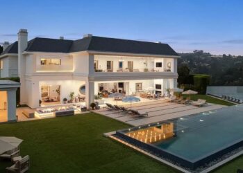 IN PICTURES | Jennifer Lopez and Ben Affleck’s house for sale for $92M