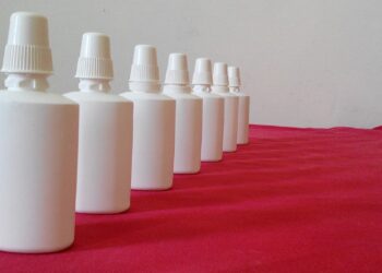 Nasal spray flu vaccine shows promise when given alongside annual high-dose shot
