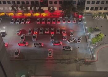 ON VIDEO | Woke up by autonomous vehicles honking at each other at 4am
