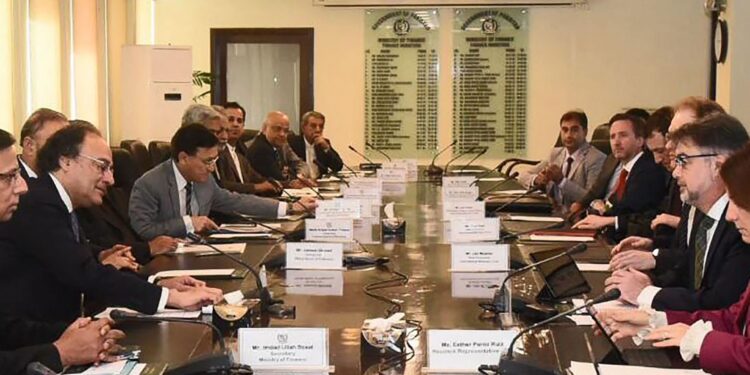 Pakistan: We aim to raise $4 billion from Middle Eastern banks | Economy