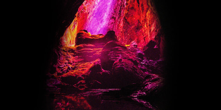 Quenching the intense heat of a fusion plasma may require a well-placed liquid metal evaporator