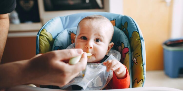 Researchers have found that 60% of infant and toddler foods sold in the United States do not meet desired nutritional standards.