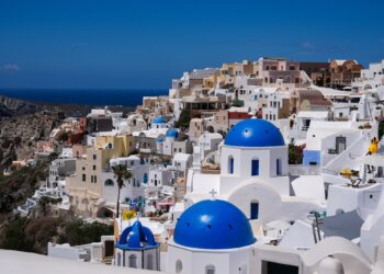 Resurgent Greece caught between overtourism and climate change | Economy