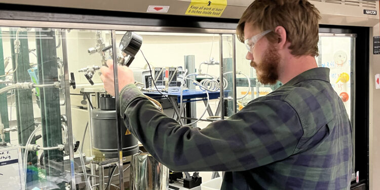 The catalytic process vaporizes plastic bags and bottles, producing gases to make new recycled plastics