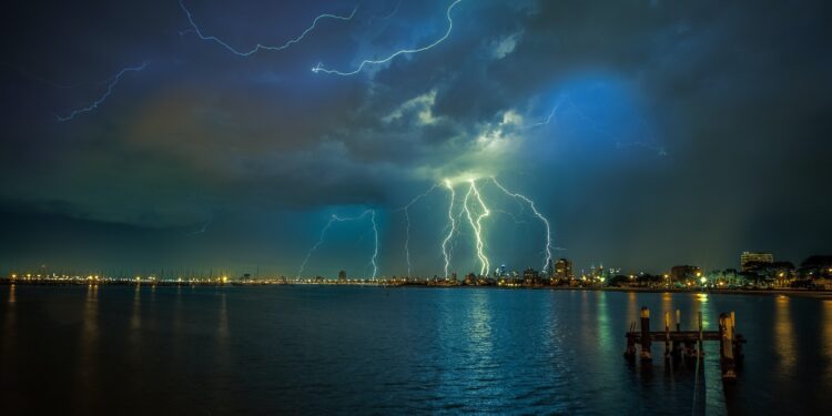 Three-year study suggests air pollution increases storm risk