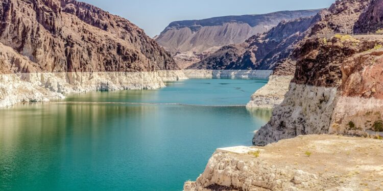 U.S. water reservoirs are shrinking and becoming less reliable, new study finds