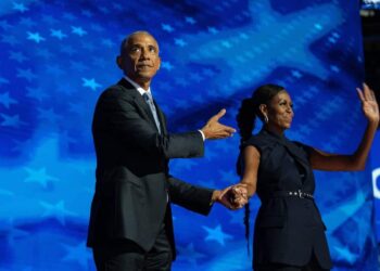 “Yes, she can!” Michelle and Barack Obama hail Harris’s “hope” found