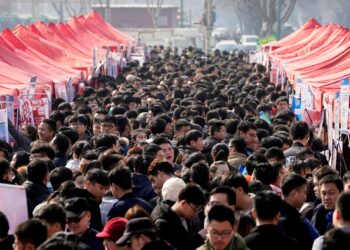 Youth unemployment in China rises to 17.1% | Economy