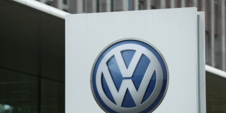 Germany’s largest union threatens all options in Volkswagen crisis | Economy